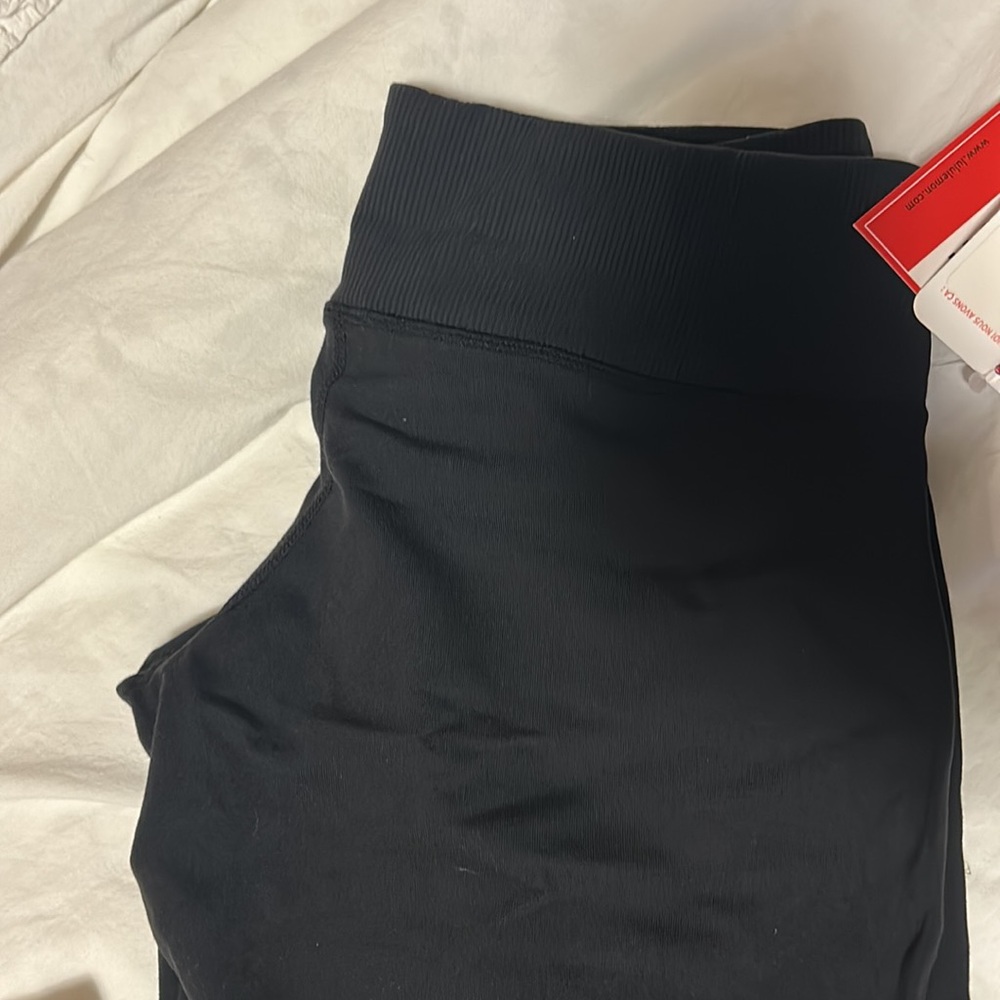 Lululemon Black Clam Digger Crop Pants - Picture 4 of 4
